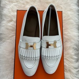Hermes Royal Loafers size 39 in white with gold buckle